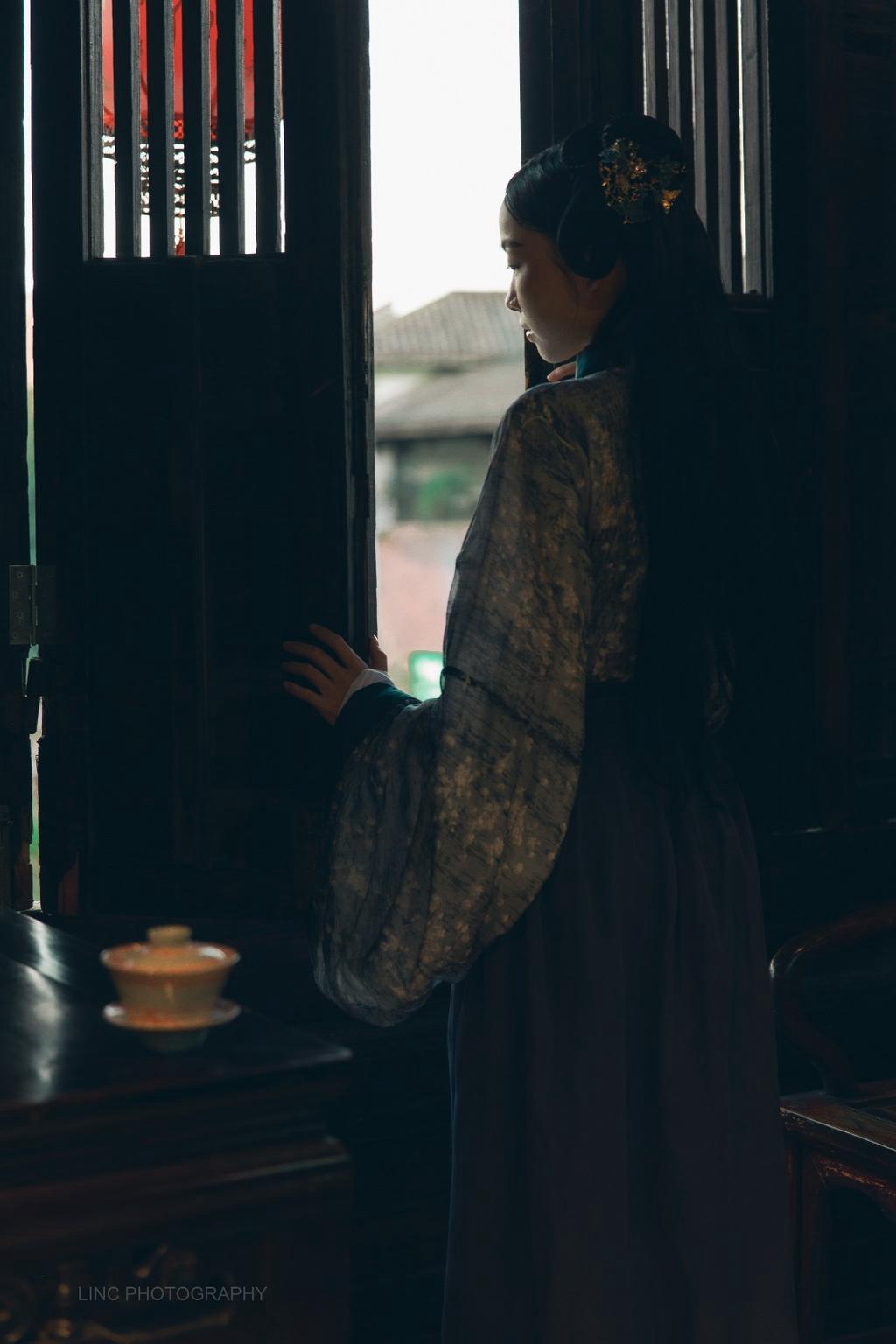 汉服少女温婉娴静唯美古风摄影