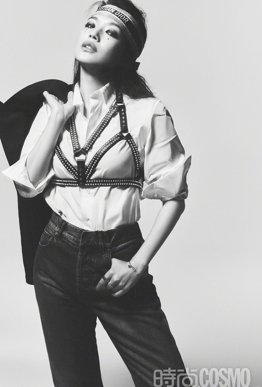 舒淇《时尚cosmo》黑色泪滴酷飒冷艳封面写真