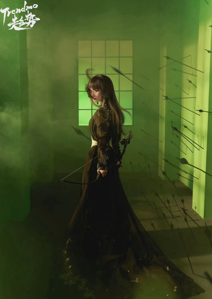 沈月泪痕妆《trendmo》写真易碎感氛围拉满 ​
