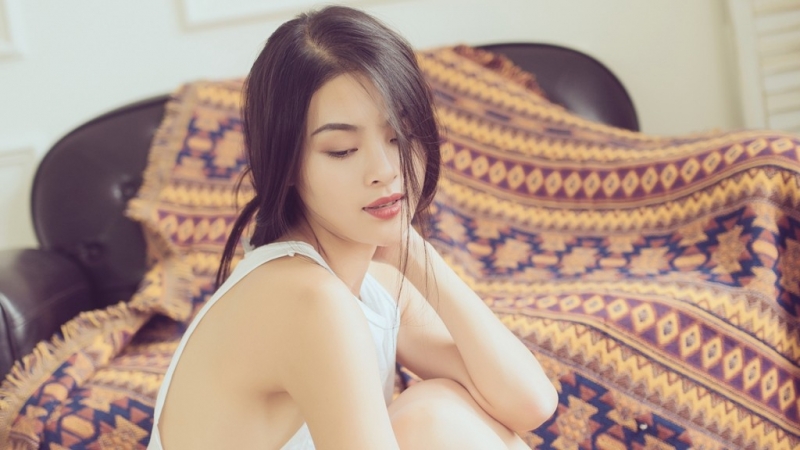 宅男女神妩媚妖娆室内个人写真