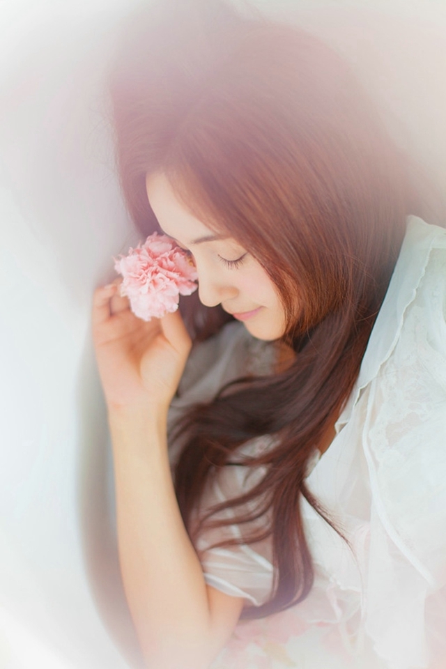 清纯美女人比花娇朦胧梦幻写真