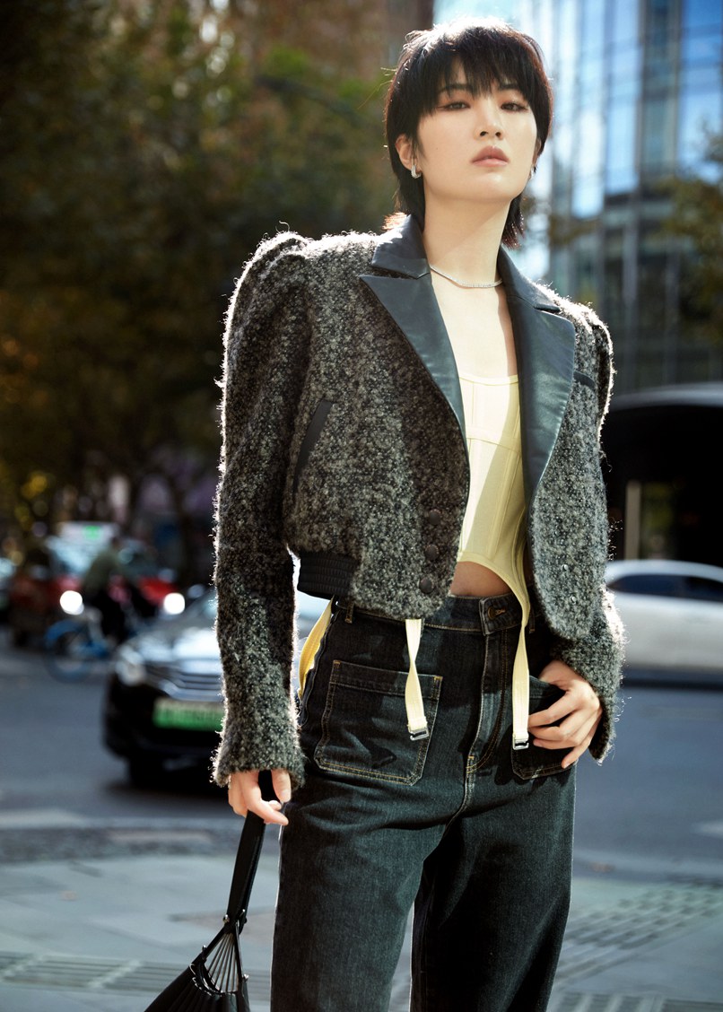 姚安娜上海街头大片短发酷帅风写真