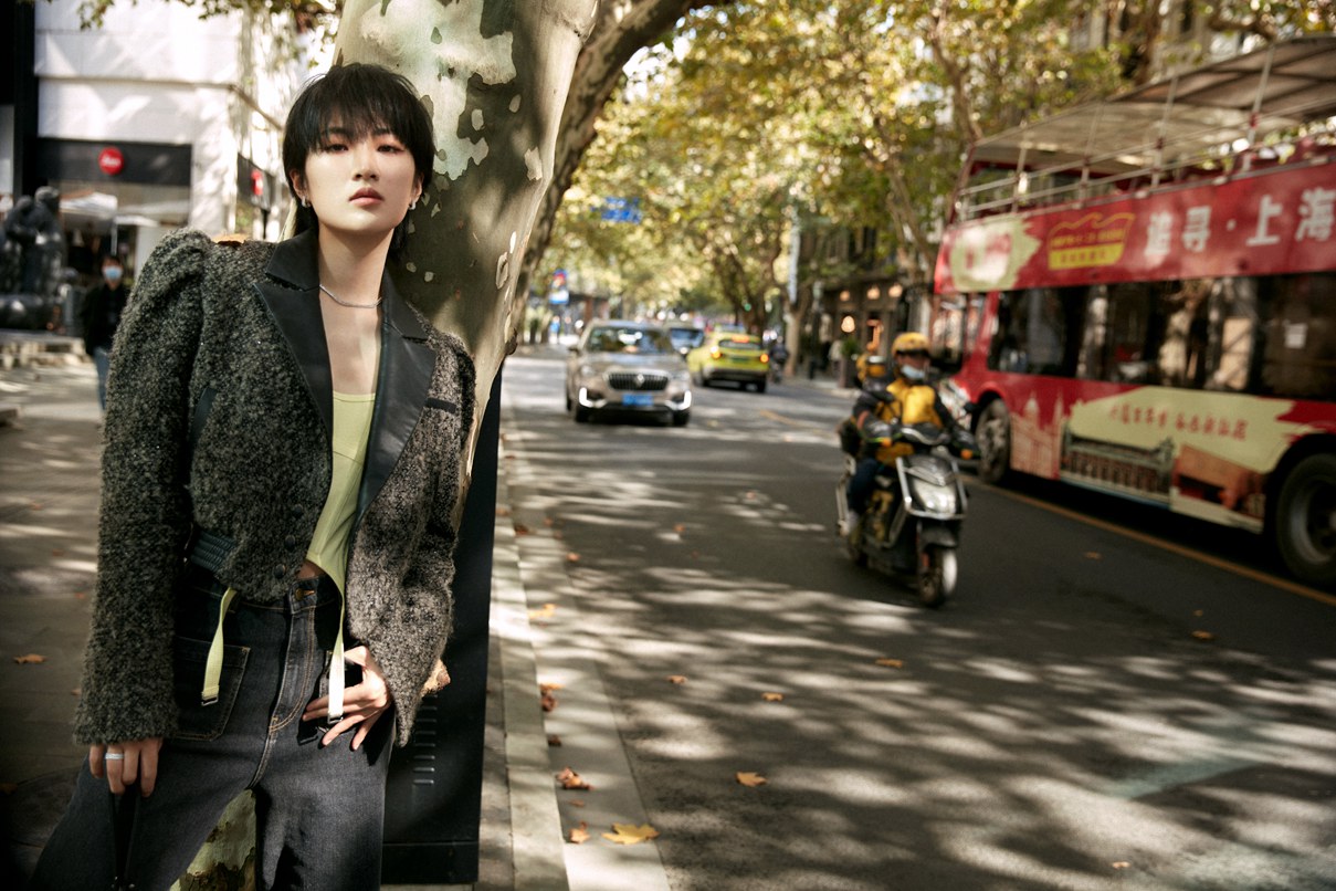 姚安娜上海街头大片短发酷帅风写真