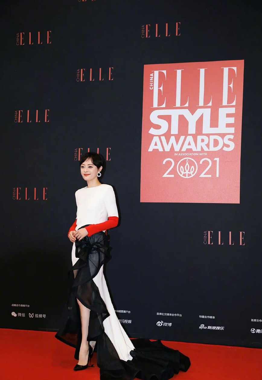 孙俪撞色设计感礼裙图片ELLE红毯低调又性感