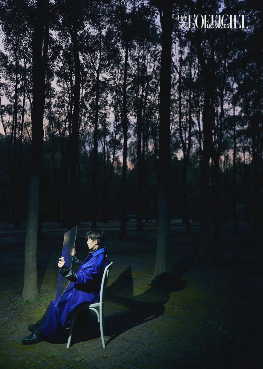 王源《时装男士》镜中之境大片帅气迷人