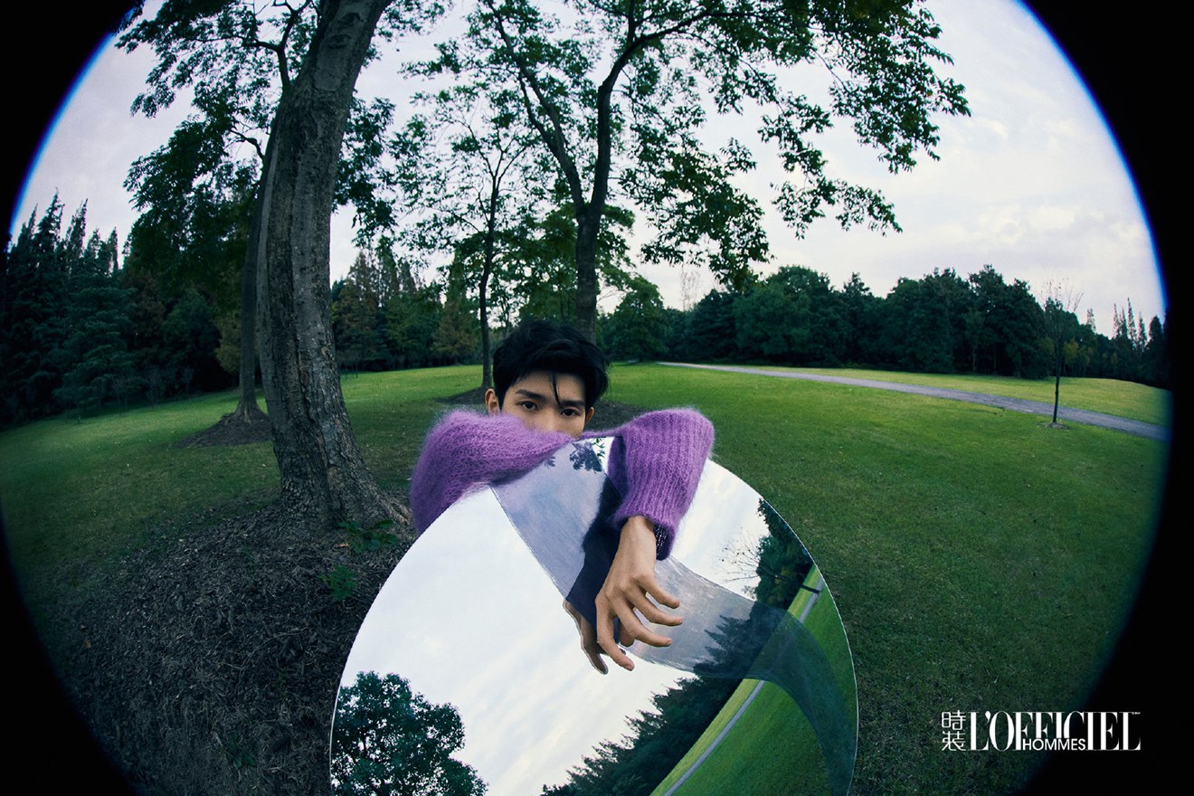 王源《时装男士》镜中之境大片帅气迷人