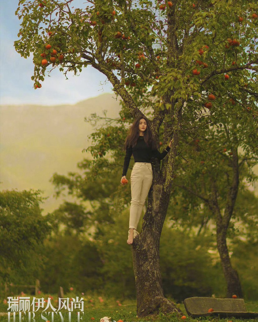 Angelababy返璞归真瑞丽四封面眼神灵动森系感满满