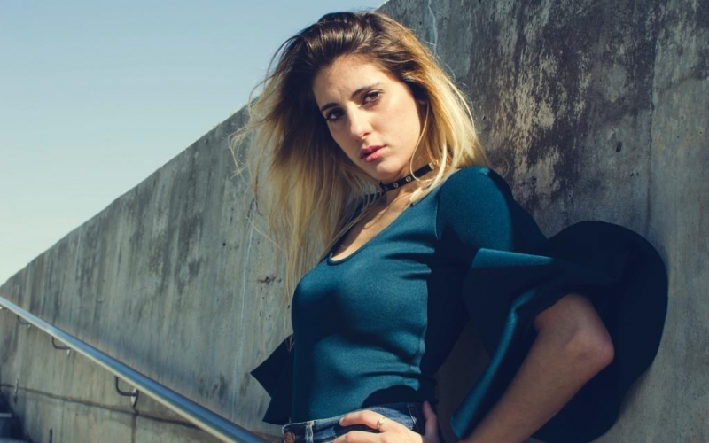 成熟气质西方美女有情绪的欧美艺术摄影图片