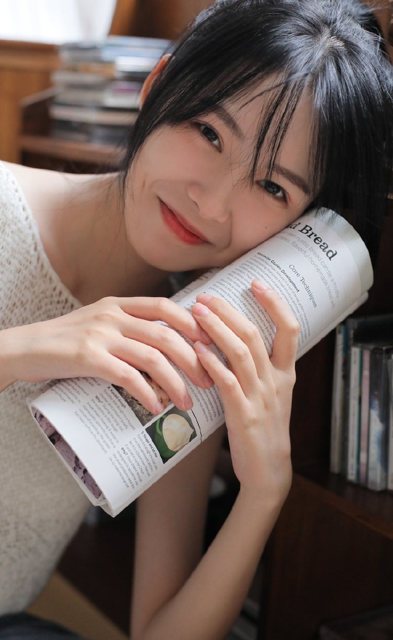 牛仔裤美女清爽高马尾私房写真