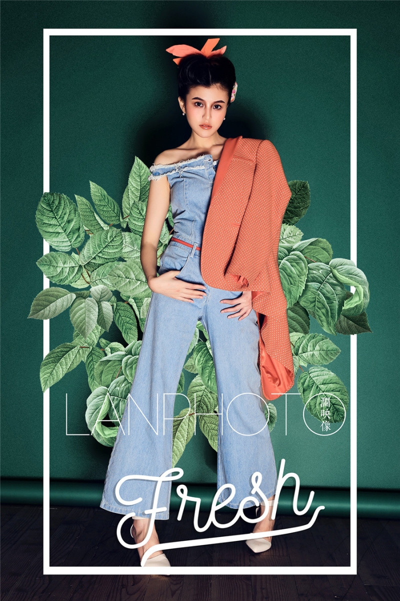 性感女郎漂亮脸蛋完美身材私拍