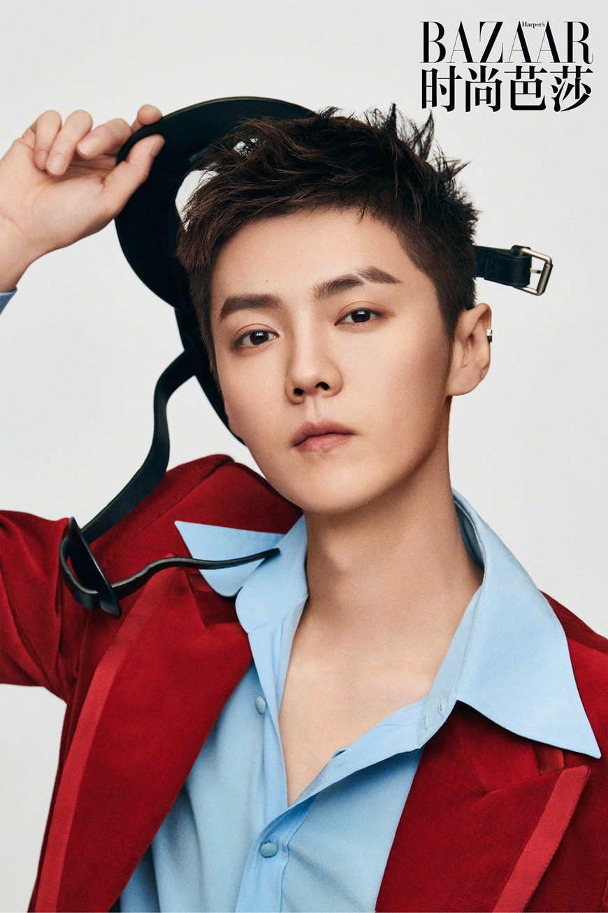 鹿晗银色沙丘芭莎大片利落短发帅气十足