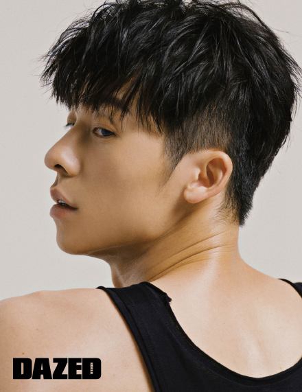 许光汉慵懒又随性男友风满满写真