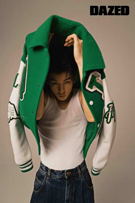 许光汉慵懒又随性男友风满满写真