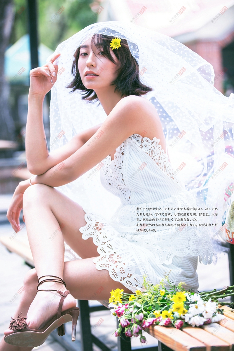 短发美女精致侧颜唯美逆光摄影