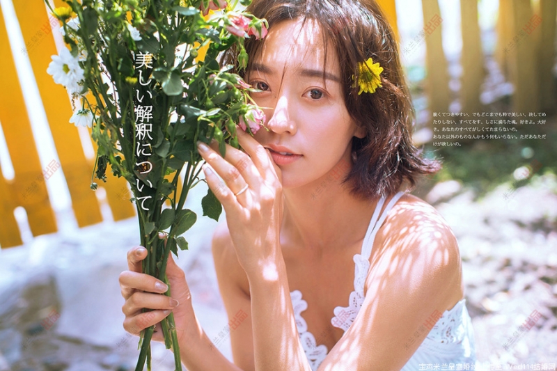 短发美女精致侧颜唯美逆光摄影