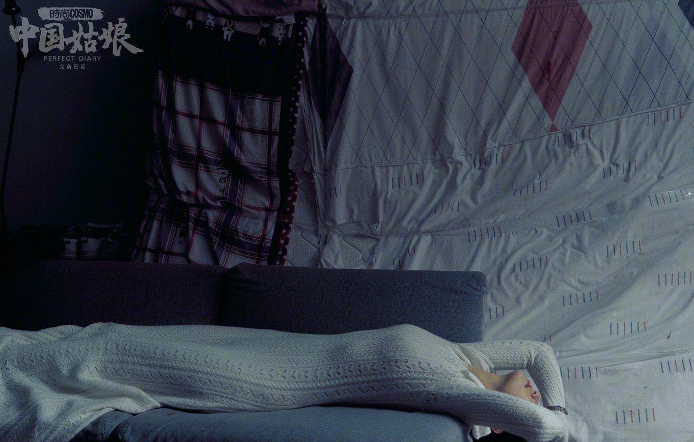 吴倩COSMO武汉姑娘大片感受武汉日夜烟火