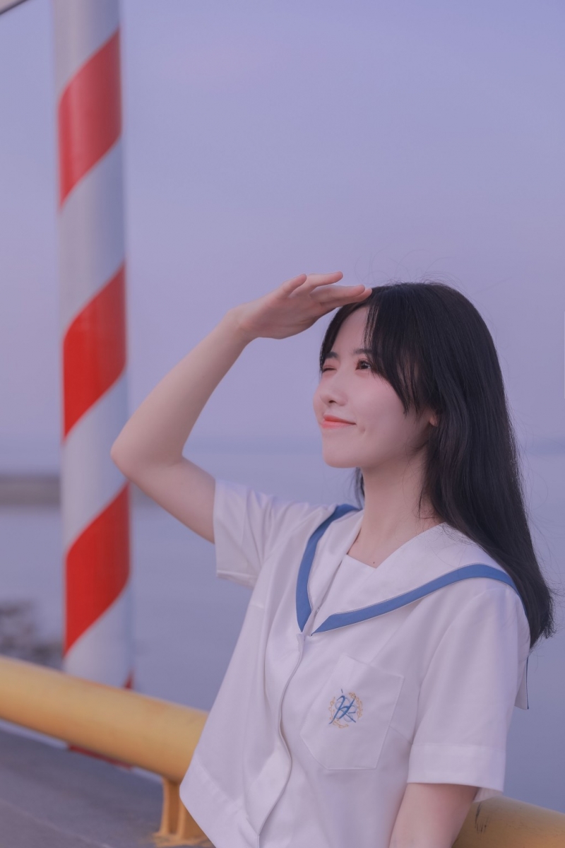 制服美女漂亮脸蛋精致侧颜写真