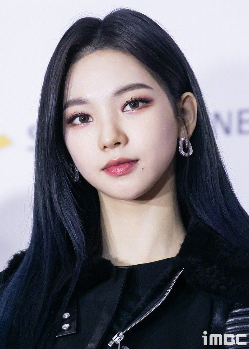 2021AAA颁奖礼部分嘉宾红毯高清图