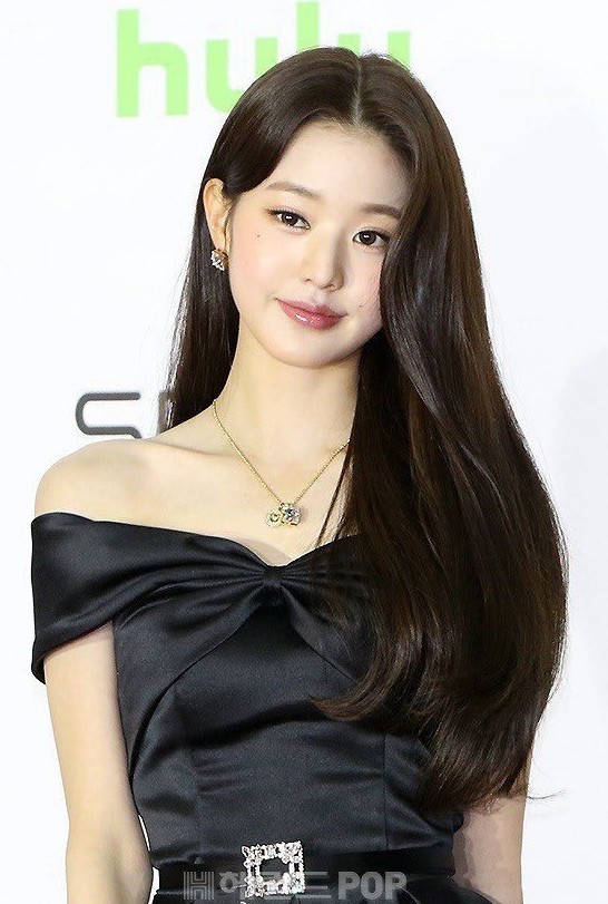 2021AAA颁奖礼部分嘉宾红毯高清图