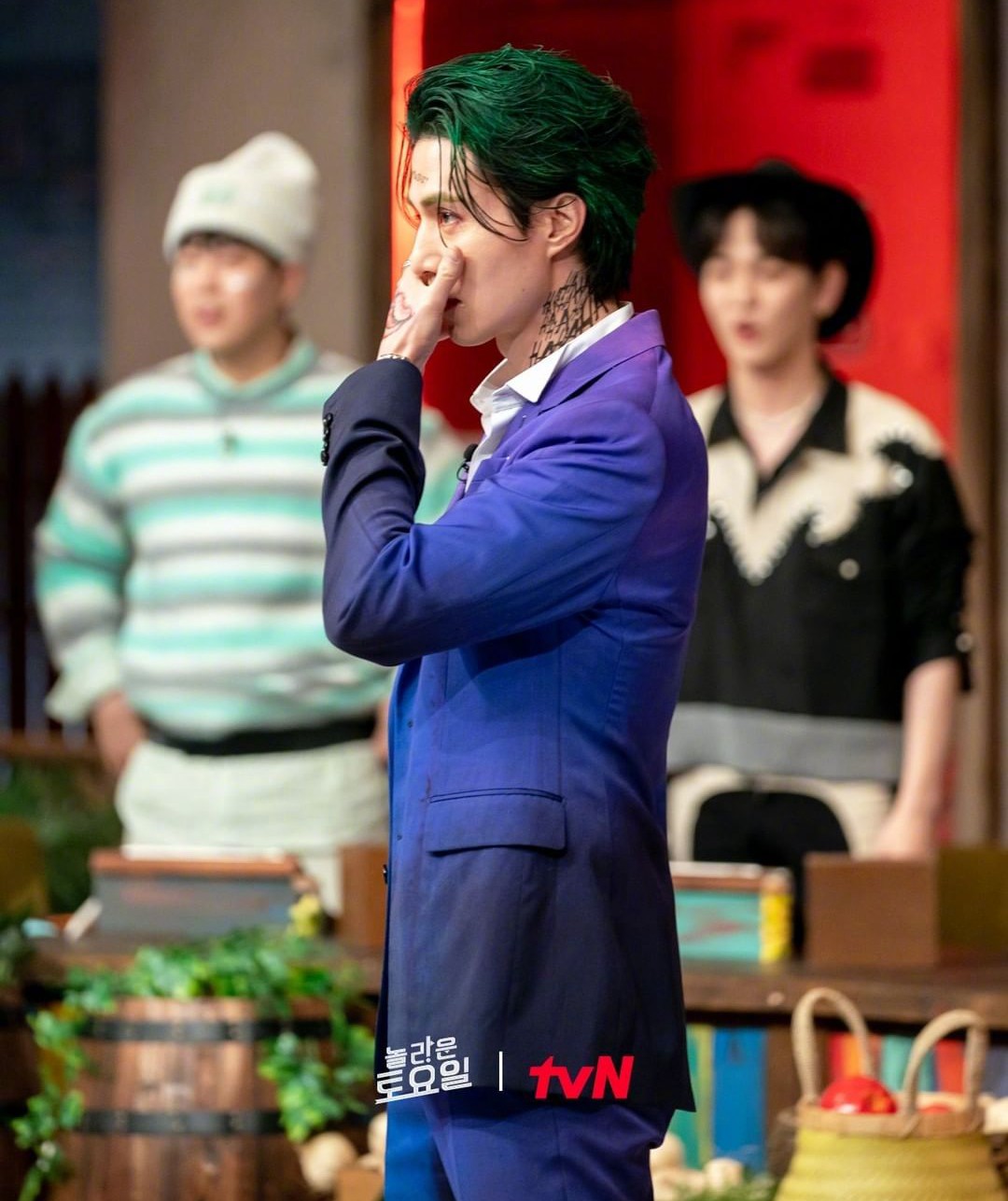 李栋旭小丑造型潇洒邪魅氛围感满满