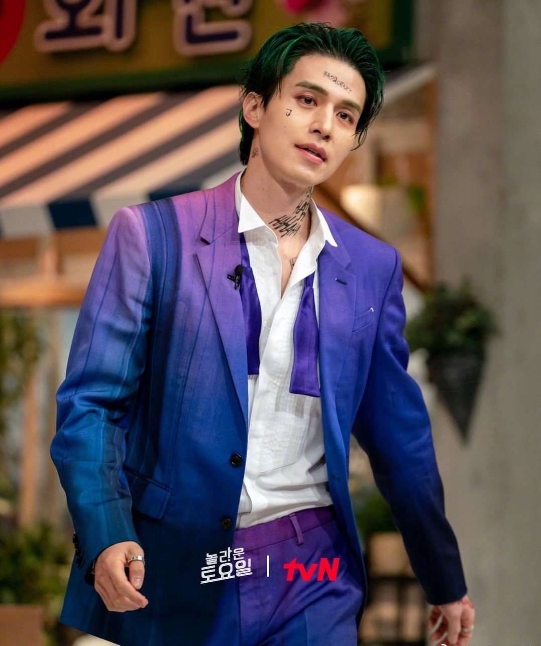 李栋旭小丑造型潇洒邪魅氛围感满满