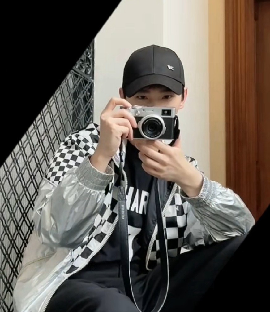 杨洋周末画报重返少年时代街头童趣大片