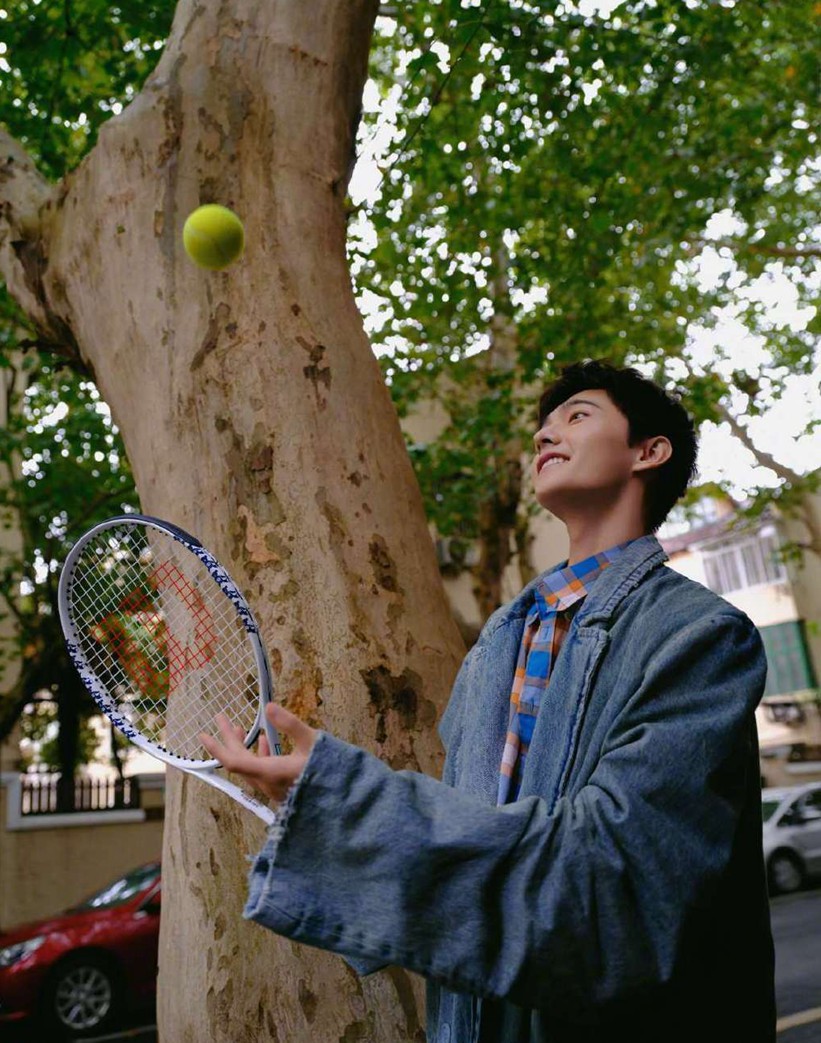 杨洋周末画报重返少年时代街头童趣大片