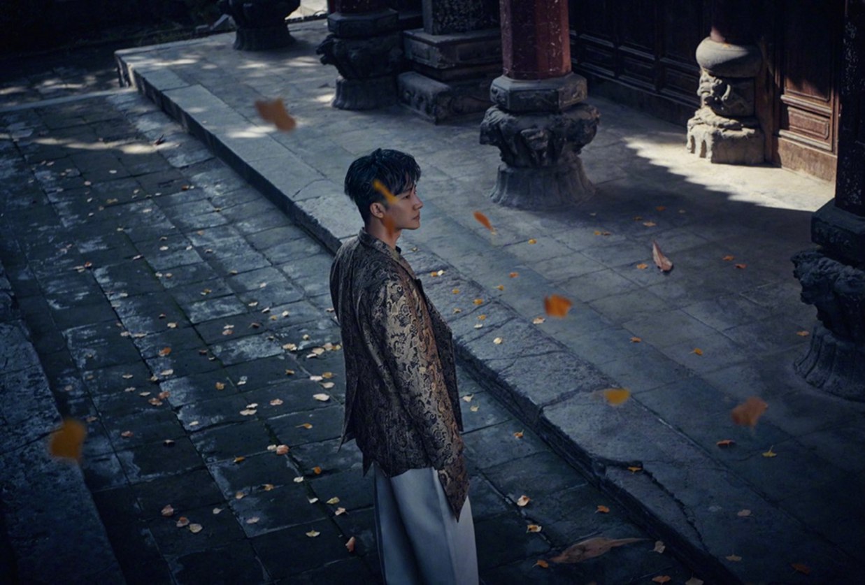 黄轩宋茜风起洛阳芭莎大片穿越古今别有韵味