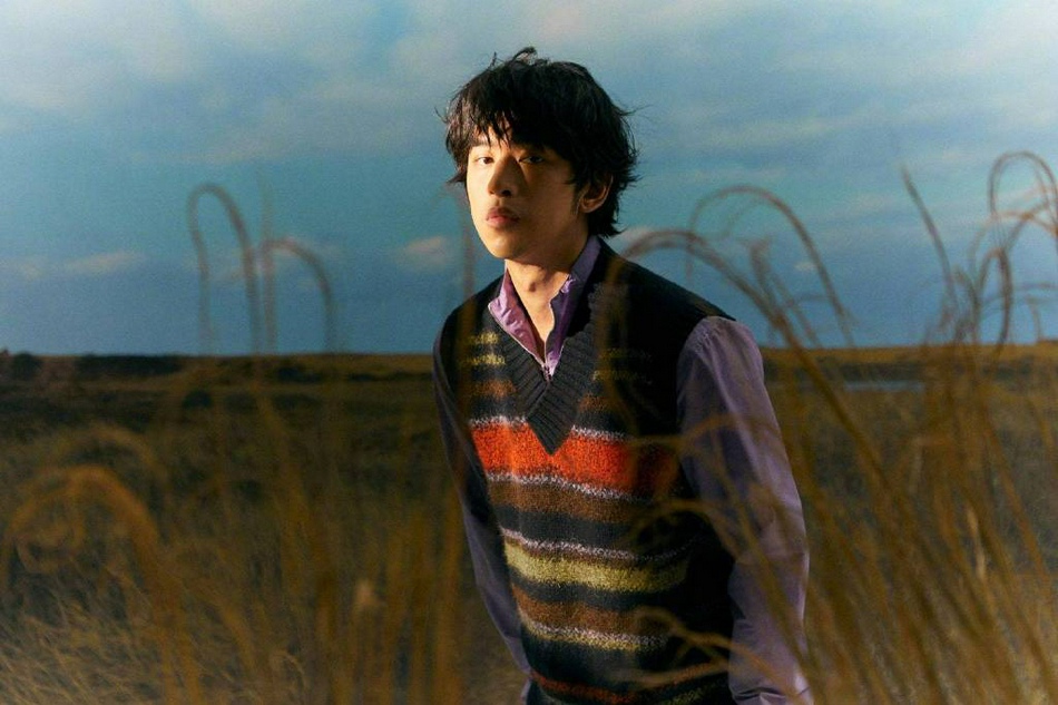 陈柏霖率性洒脱狂野不羁杂志写真