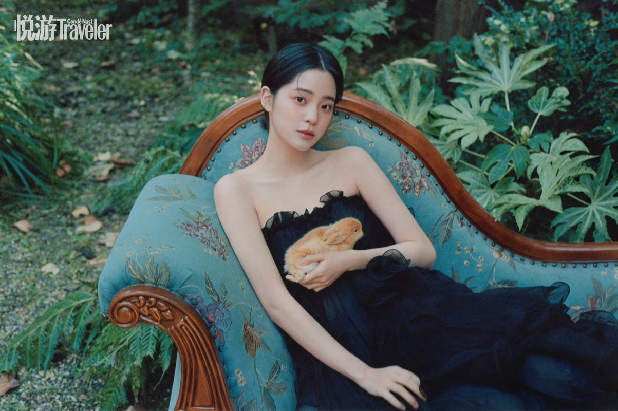 欧阳娜娜秘密花园大片甜美可人法式少女上线