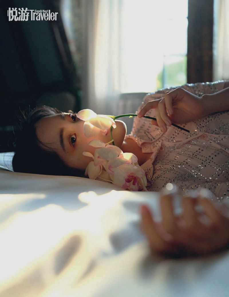 欧阳娜娜秘密花园大片甜美可人法式少女上线