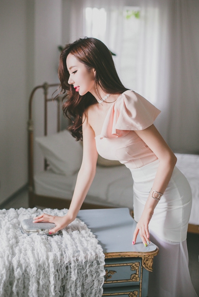 美女尤物高跟美腿极品销魂套图