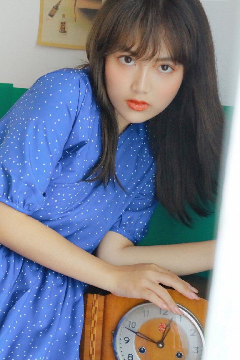 清纯美女漂亮脸蛋精致侧颜图片