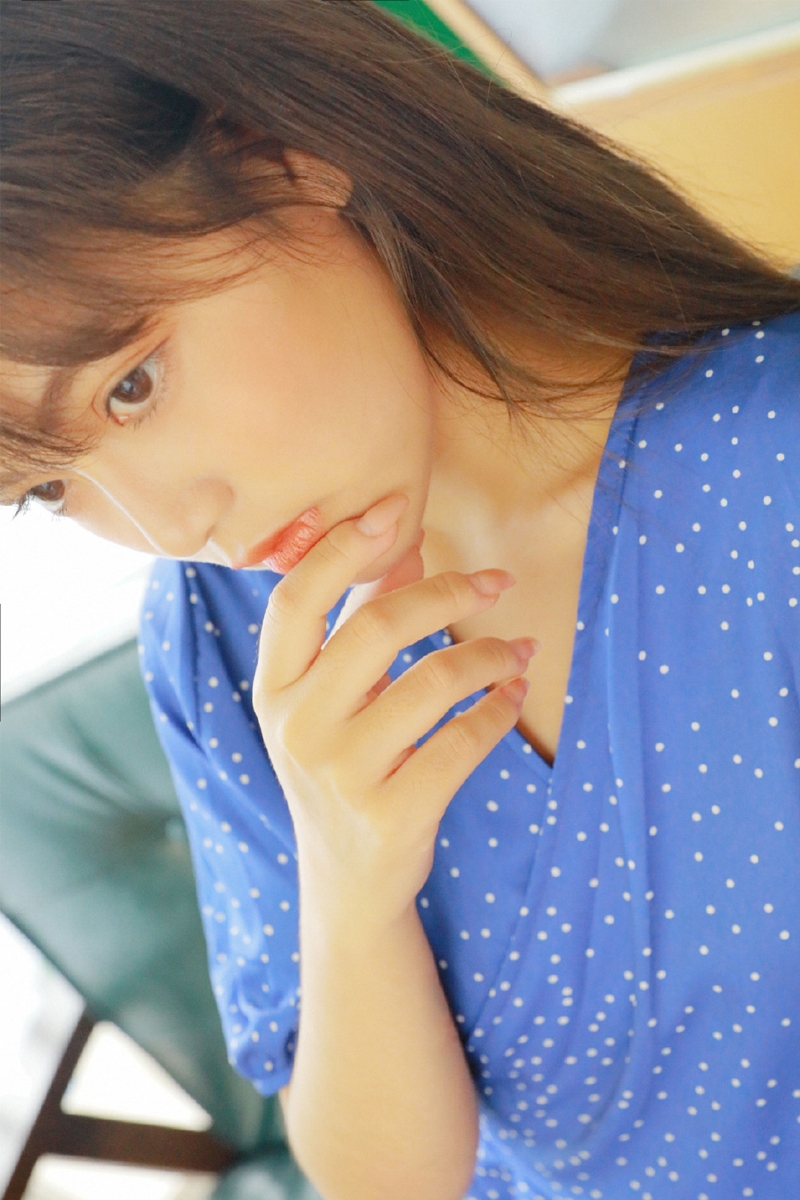 清纯美女漂亮脸蛋精致侧颜图片