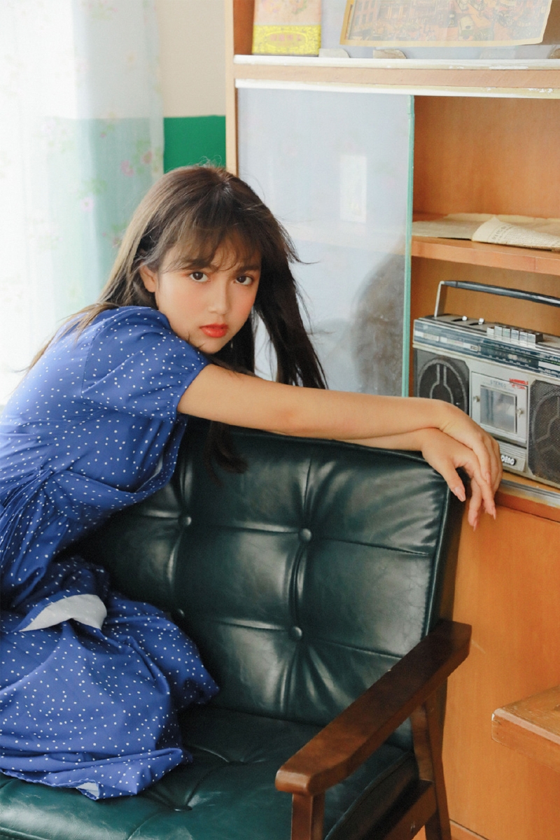 清纯美女漂亮脸蛋精致侧颜图片