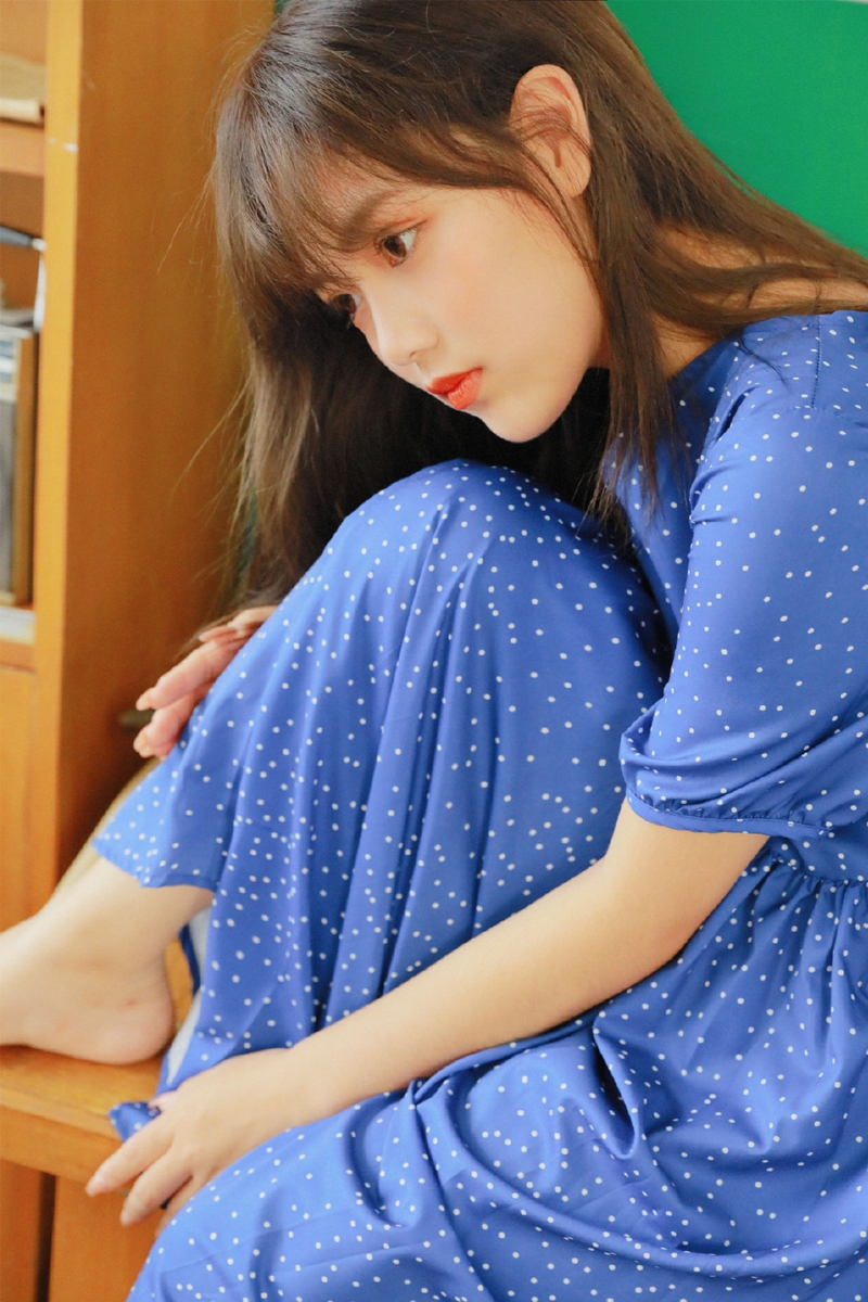 清纯美女漂亮脸蛋精致侧颜图片