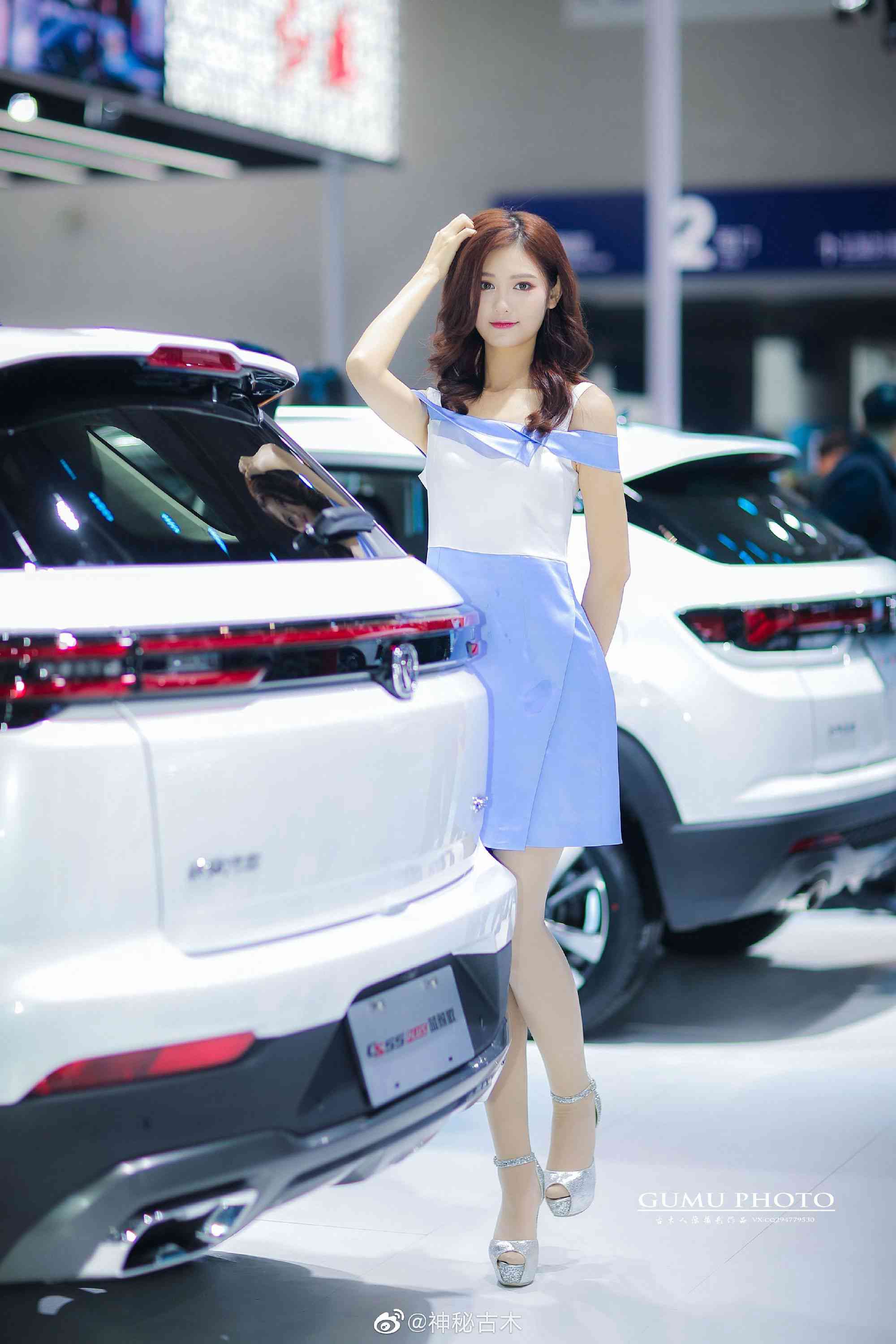 美女车模高跟丝袜美腿玉足套图