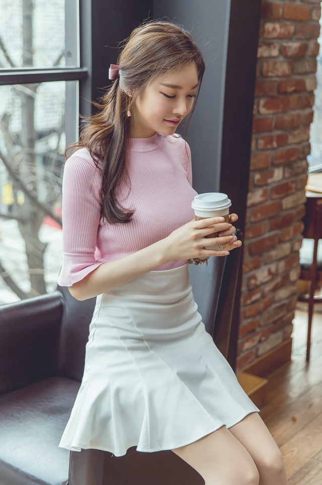 丰满美女波涛胸涌极品销魂私拍