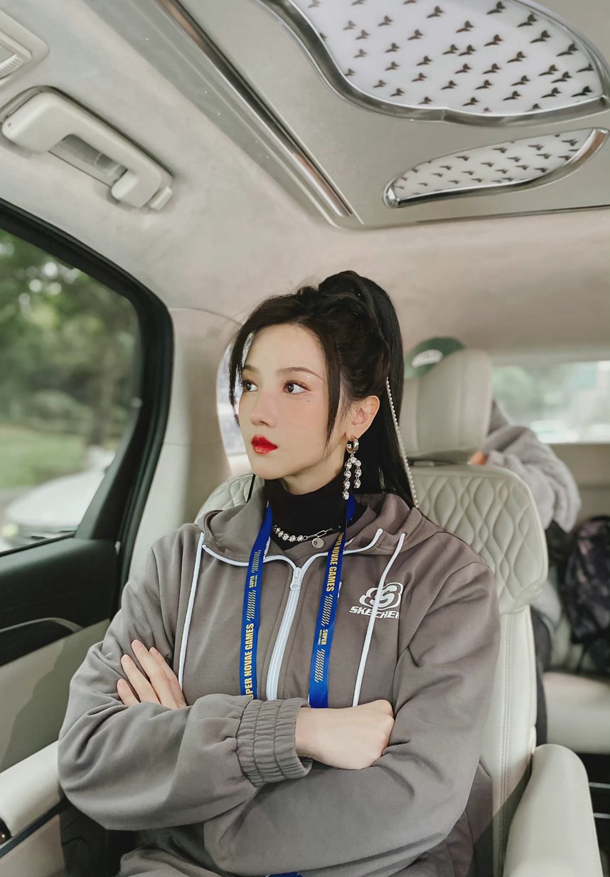 陈小纭《超新星运动会》射箭场上场下随拍高清照片