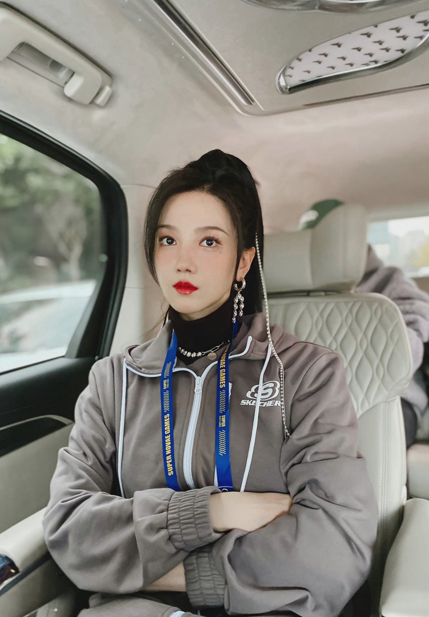 陈小纭《超新星运动会》射箭场上场下随拍高清照片