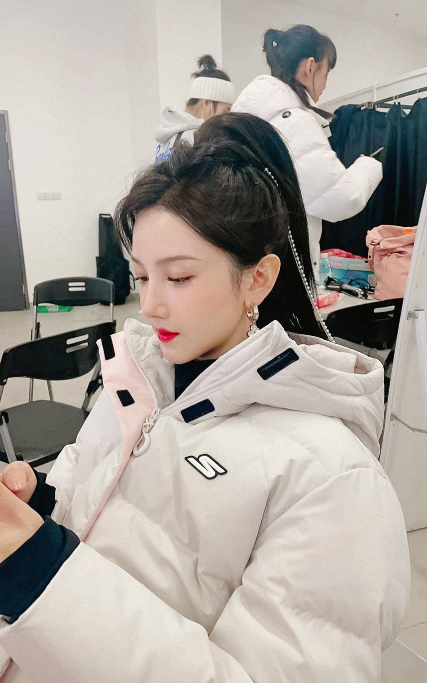 陈小纭《超新星运动会》射箭场上场下随拍高清照片