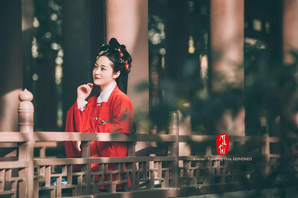 汉服美女红唇雪肤唯美古风摄影