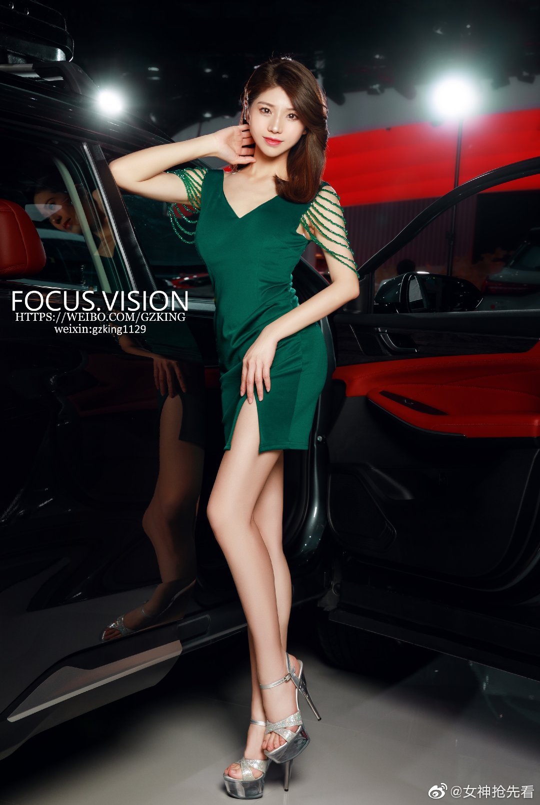 美腿美女车模超短裙高跟鞋私拍