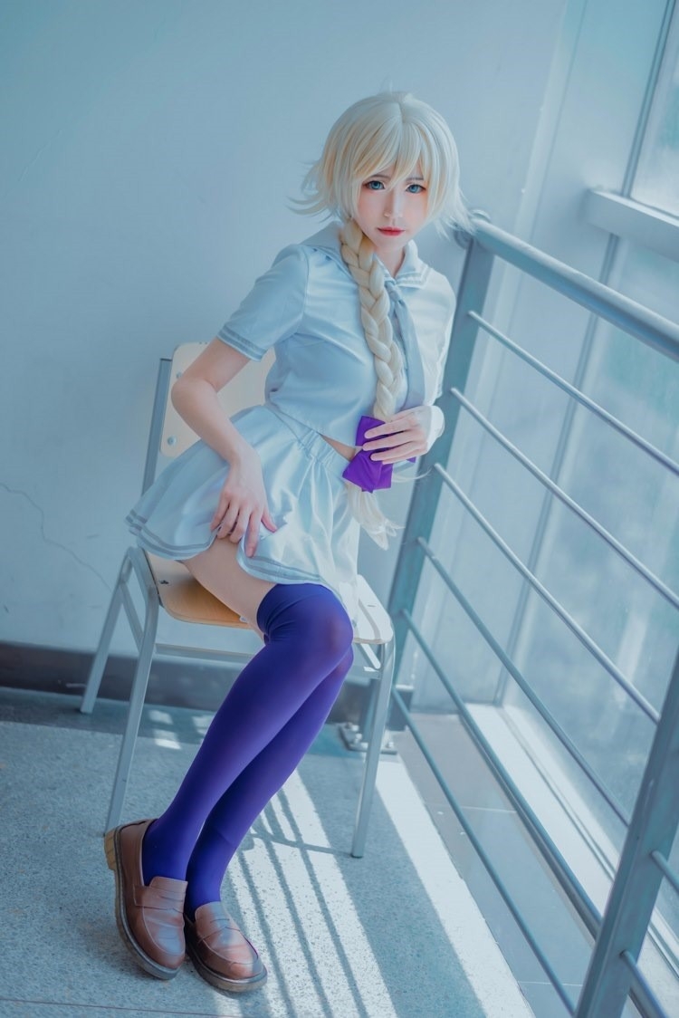 制服短裙cosplay美女穿蓝色丝袜绝对领域写真