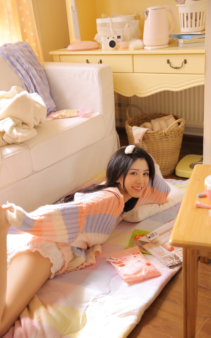 双马尾辫美女萝莉俏皮可爱写真