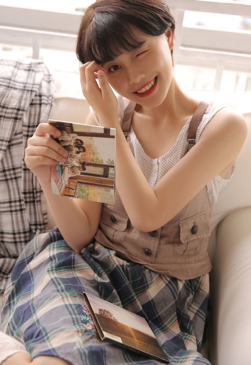 双眼皮卧蚕女生漂亮清新短发精品套图