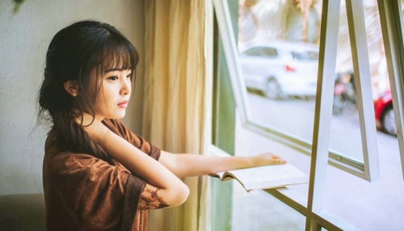 麻花辫小姐姐清新靓丽精选图片