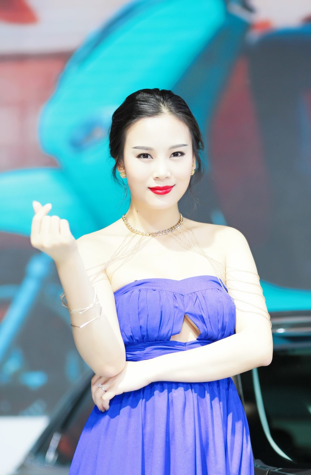 亚洲美女身材纤细窈窕性感火辣无遮挡尤物美女图片