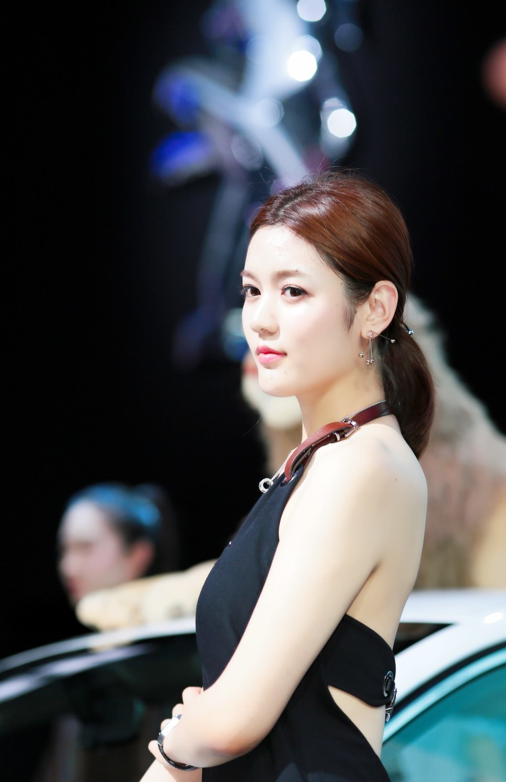 亚洲美女身材纤细窈窕性感火辣无遮挡尤物美女图片