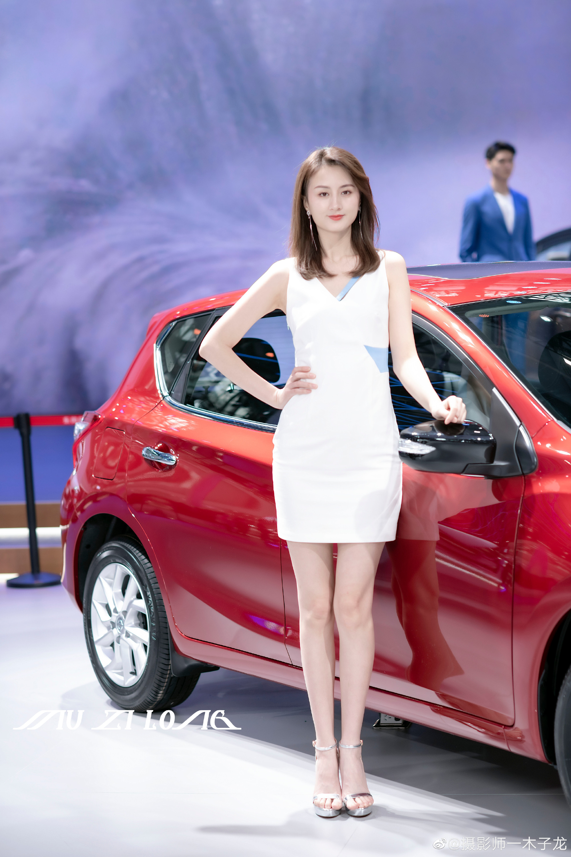 高跟美女车模美腿玉足诱惑私拍